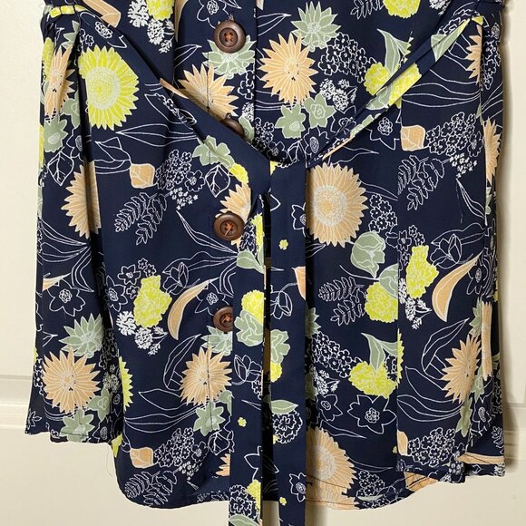 ModCloth Floral Blouse 1X Navy Button Front Tie Waist Boho Cottagecore Top - Picture 6 of 8